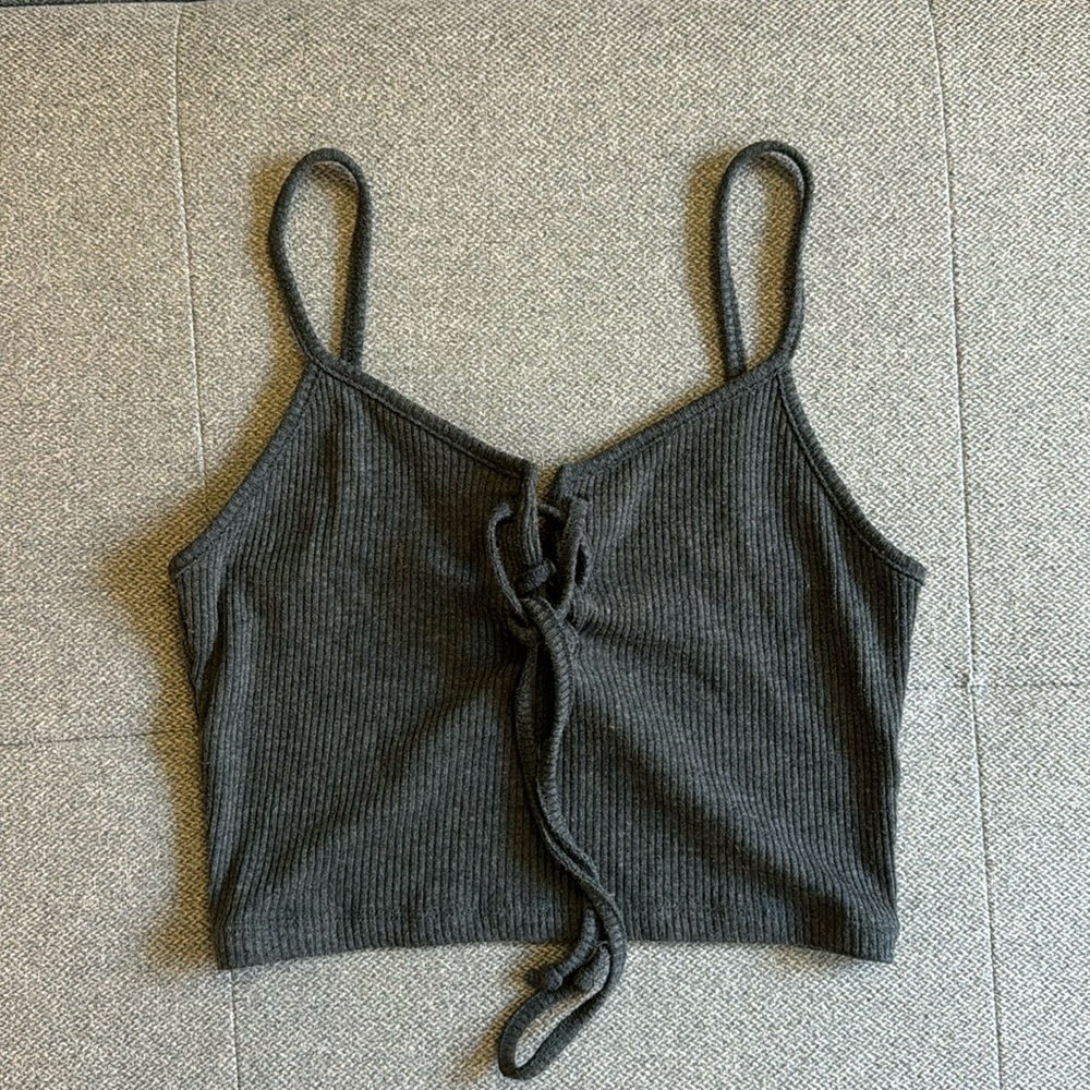 Dark heather grey spaghetti strap ribbed cropped tank top forever 21 tie front S
